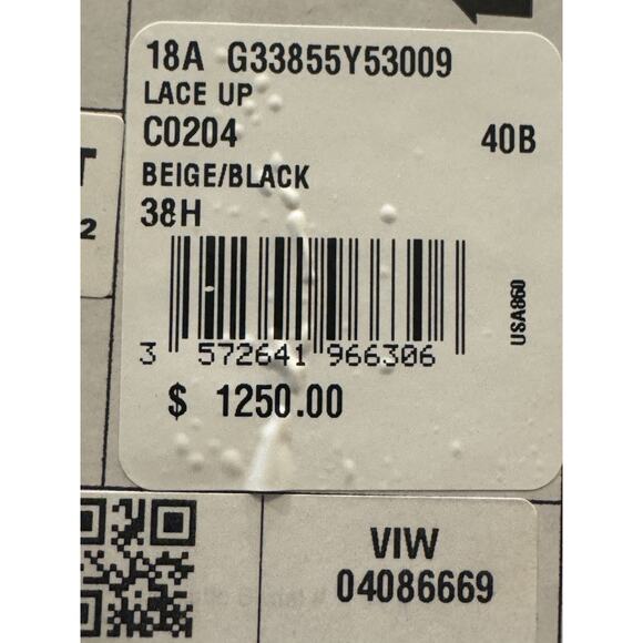 Chanel Suede, Leather Toe, CC Logo, Lace Up Ankle Boots Size 38.5, w/box - Picture 11 of 16